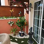 Sunny דירה *