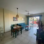 Sunny דירה